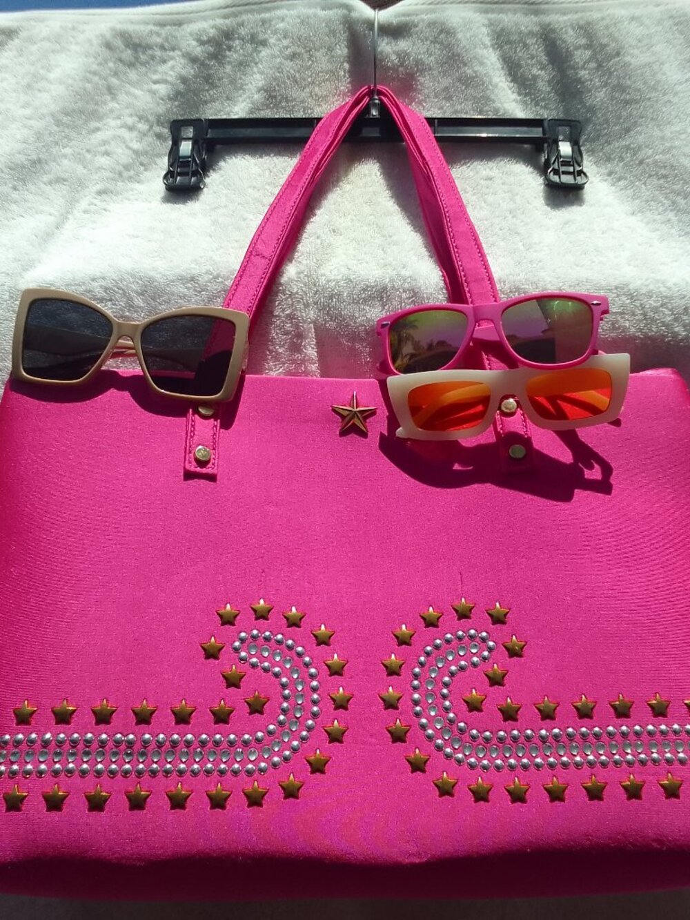 Bundle sunglasses&quality large everything shoulder bag w inner pocket NWT